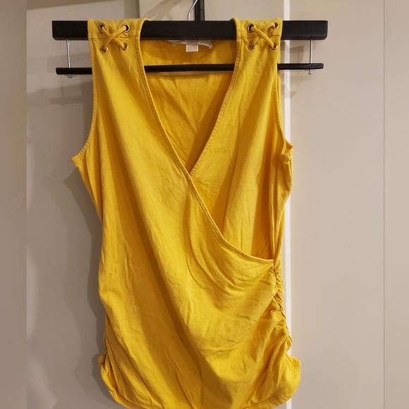 MICHAEL-Michael Kors Yellow Wrap Tank Top Sz.Med.,Rouching on the sides, So SOFT - Picture 4 of 6